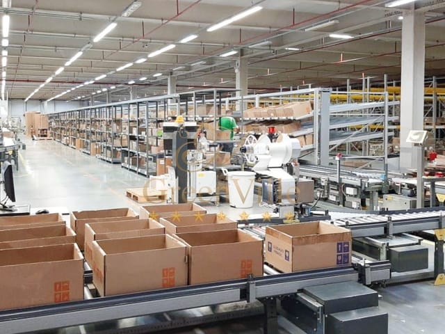 Galpão / Barracão com 56457m², à venda ou para alugar, no bairro Cidade Industrial em Curitiba