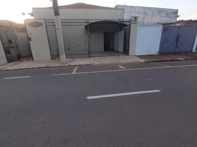 Foto do Galpão / Barracão - Salão comercial para locação no Parque Industrial com 6 banheiros e aproximadamente 500m². | IMOBILIARIA FIGUEIREDO