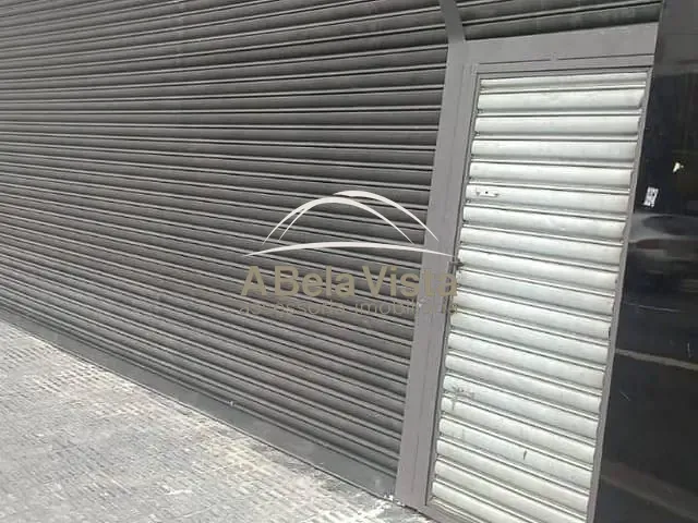 Galpão / Barracão com 450m², para alugar, no bairro km 18 em Osasco