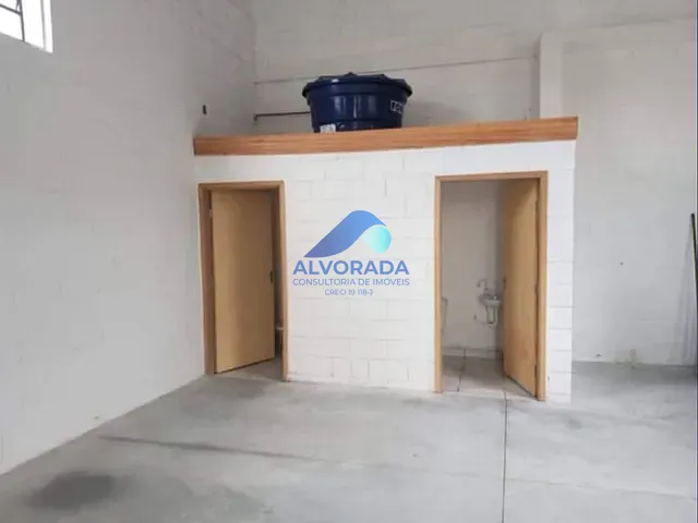 Galpão / Barracão com 250m², à venda ou para alugar, no bairro Jardim Satélite em São José dos Campos