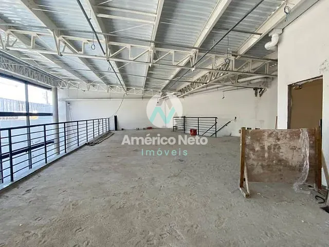 Galpão / Barracão com 829m², para alugar, no bairro Santa Paula em São Caetano do Sul