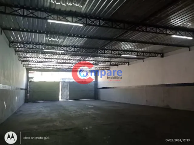 Galpão / Barracão com 333m², para alugar, no bairro Jardim Bom Clima em Guarulhos