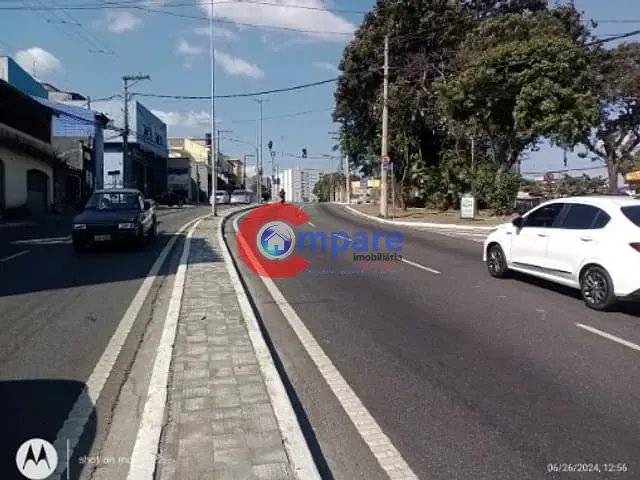 Galpão / Barracão com 333m², para alugar, no bairro Jardim Bom Clima em Guarulhos