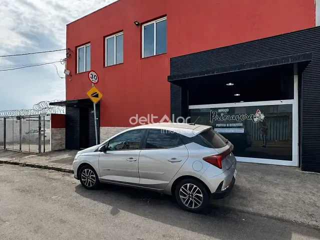 Galpão / Barracão com 360m², para alugar, no bairro Jardim Primavera em Ribeirão das Neves