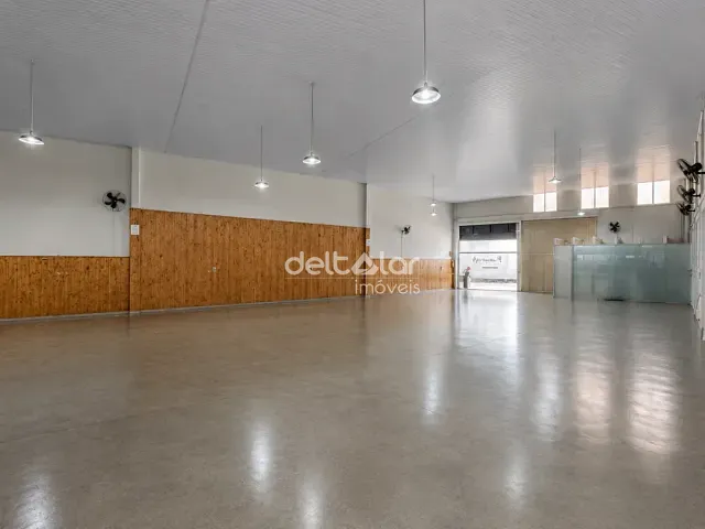 Galpão / Barracão com 360m², para alugar, no bairro Jardim Primavera em Ribeirão das Neves