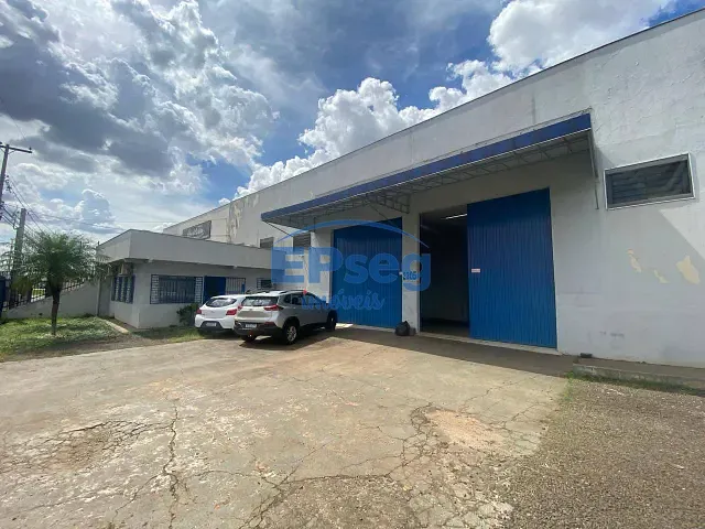Galpão / Barracão com 1145m², à venda, no bairro Jardim Riviera em Cambé