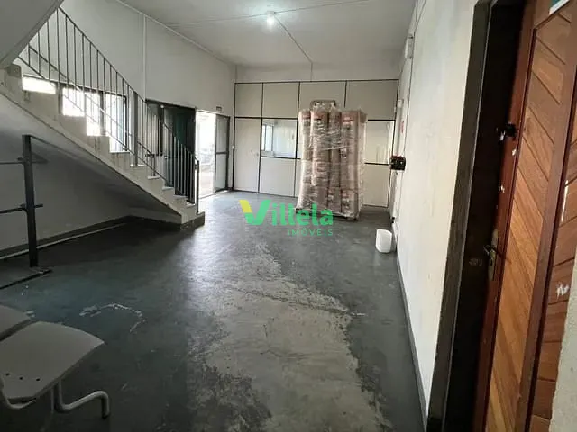 Galpão / Barracão com 800m², à venda, no bairro Quinta da Boa Vista em Itaquaquecetuba