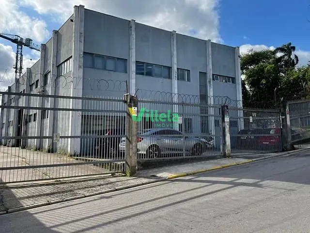 Galpão / Barracão com 800m², à venda, no bairro Quinta da Boa Vista em Itaquaquecetuba