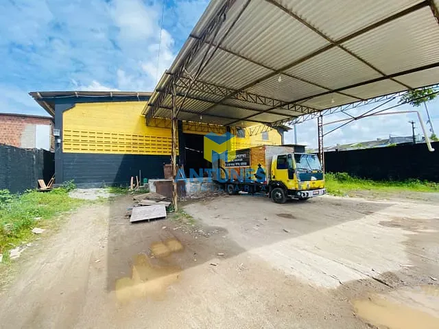 Galpão / Barracão com 1220m², para alugar, no bairro Prazeres em Jaboatão dos Guararapes