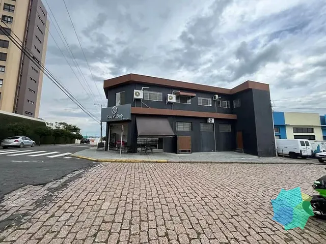 Galpão / Barracão com 167m², à venda, no bairro Vila Roma em Salto