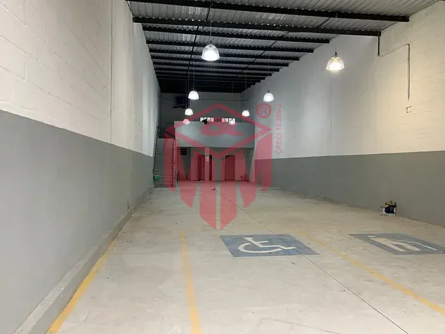 Galpão / Barracão com 225m², para alugar, no bairro Vila Campestre em São Bernardo do Campo