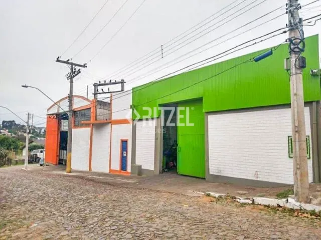 Galpão / Barracão com 324m², à venda, no bairro Petrópolis em Novo Hamburgo