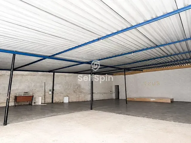 Galpão / Barracão para alugar, no bairro Badu em Niterói