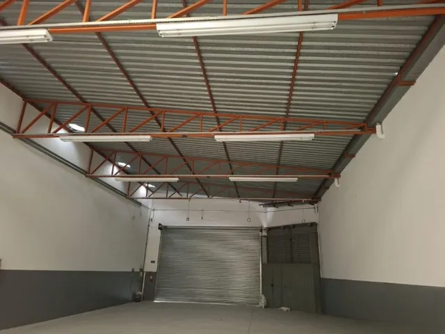 Galpão / Barracão para alugar, no bairro Jardim Ocara em Santo André