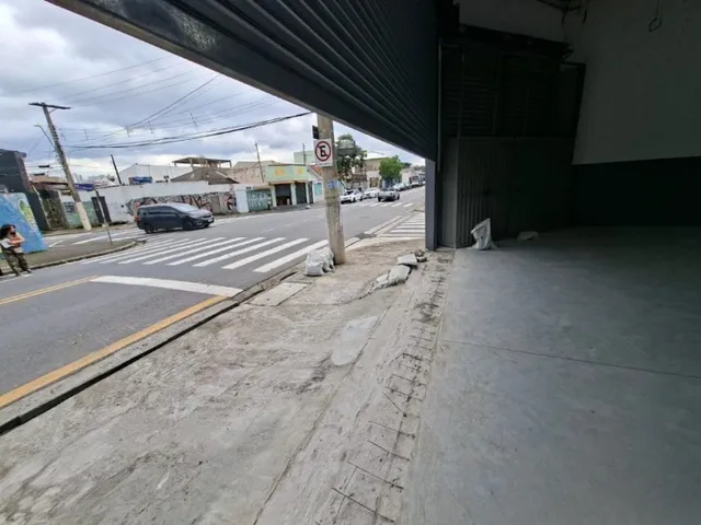 Galpão / Barracão para alugar, no bairro Jardim Ocara em Santo André