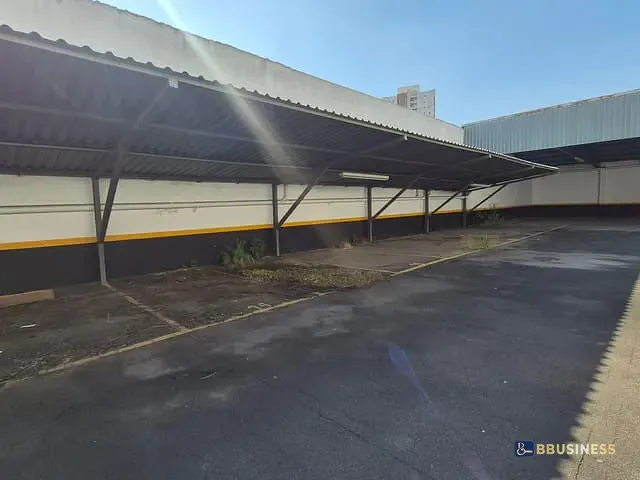 Galpão / Barracão para alugar, no bairro Fundação em São Caetano do Sul