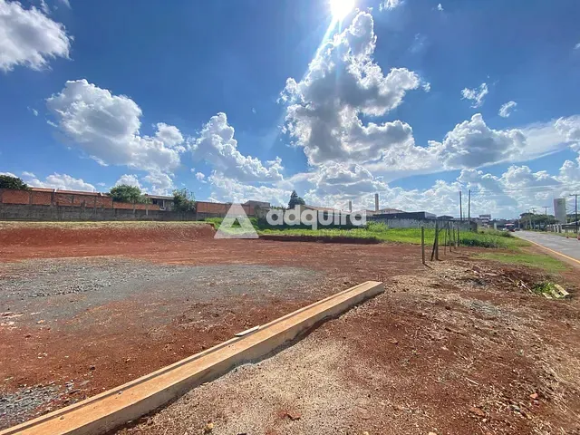 Terreno com 560m², para alugar, no bairro Cará-cará em Ponta Grossa