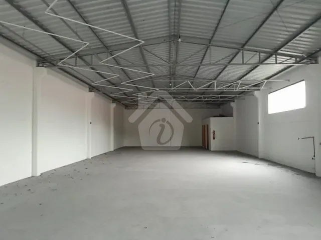 Prédio para alugar, no bairro Canabarro em Teutônia