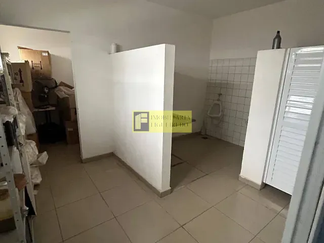Galpão / Barracão com 1750m², para alugar, no bairro Distrito Industrial Waldemar de Oliveira Verdi em São José do Rio Preto