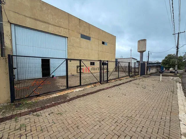 Galpão / Barracão com 1154m², à venda, no bairro Parque Industrial José Belinati em Londrina