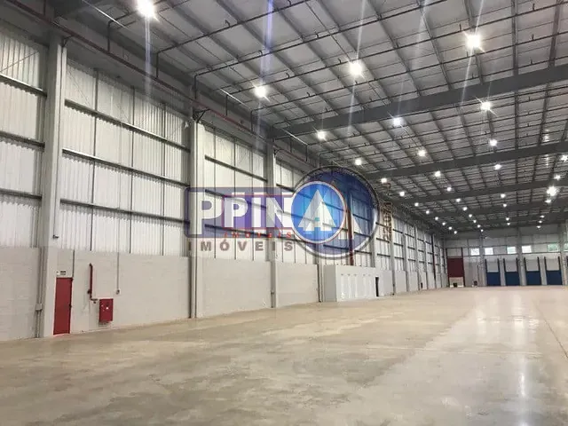 Galpão / Barracão com 12500m², para alugar, no bairro Rosa dos Ventos em Aparecida de Goiânia