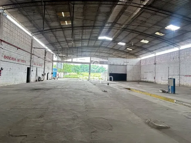 Galpão / Barracão para alugar, no bairro Três Pontes em Itaboraí