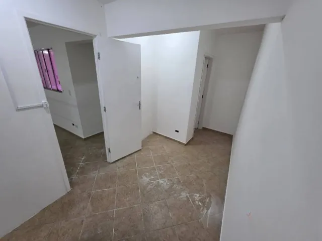 Galpão / Barracão para alugar, no bairro Vila Linda em Santo André