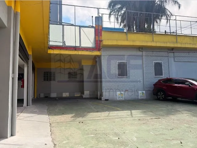 Galpão / Barracão com 400m², para alugar, no bairro Vila Nogueira em Diadema