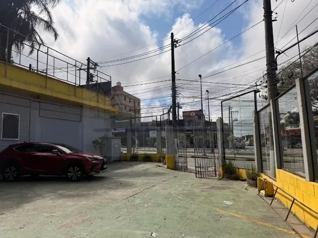 Galpão / Barracão com 400m², para alugar, no bairro Vila Nogueira em Diadema