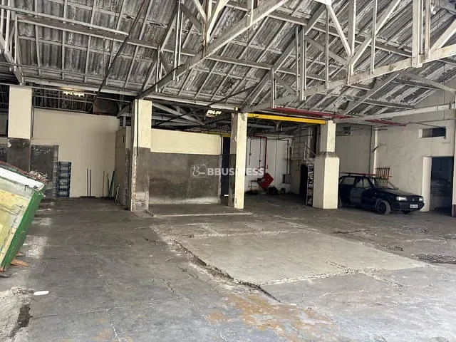 Galpão / Barracão para alugar, no bairro Fundação em São Caetano do Sul