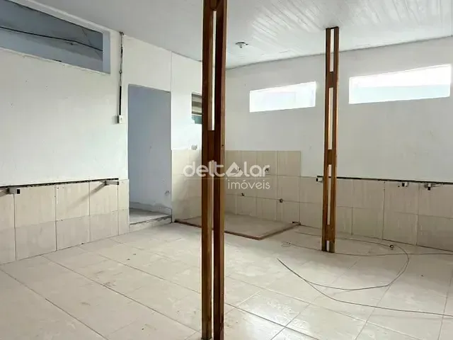 Galpão / Barracão para alugar, no bairro Candelária em Belo Horizonte