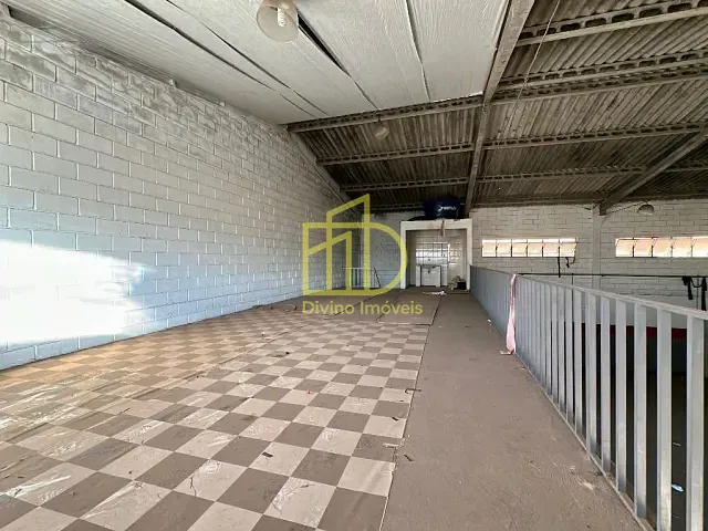 Galpão / Barracão com 500m², para alugar, no bairro Jardim Guarujá em Sorocaba