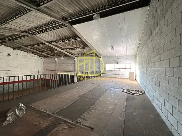 Galpão / Barracão com 500m², para alugar, no bairro Jardim Guarujá em Sorocaba