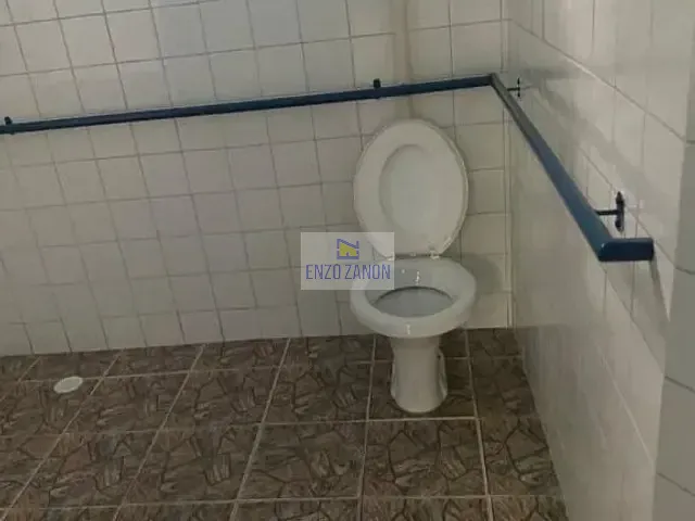 Galpão / Barracão com 250m², para alugar, no bairro Vila Vivaldi em São Bernardo do Campo