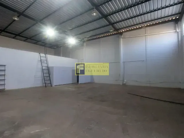 Galpão / Barracão com 250m², para alugar, no bairro Vila Toninho em São José do Rio Preto