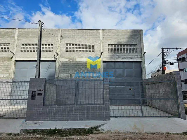 Galpão / Barracão com 260m², para alugar, no bairro Imbiribeira em Recife