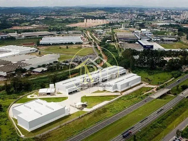Galpão / Barracão com 2834m², para alugar, no bairro Distrito Industrial em Jundiaí