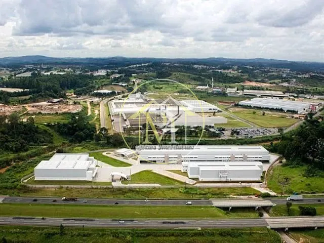 Galpão / Barracão com 2834m², para alugar, no bairro Distrito Industrial em Jundiaí