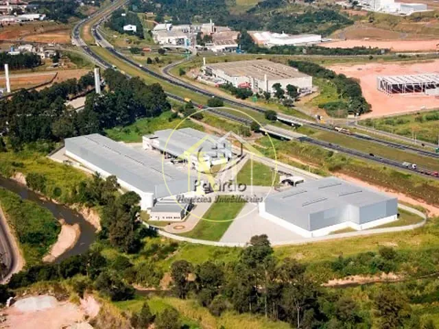 Galpão / Barracão com 2834m², para alugar, no bairro Distrito Industrial em Jundiaí