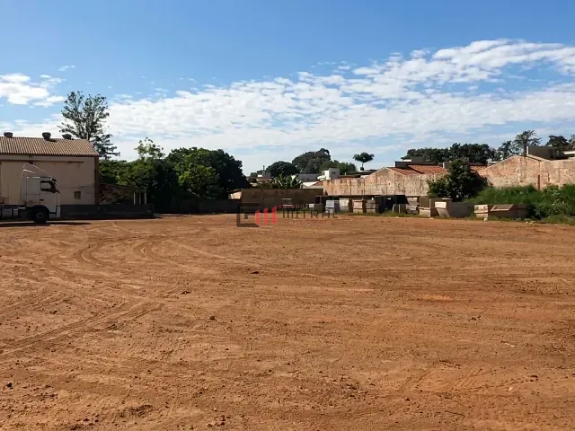 Galpão / Barracão com 945m², para alugar, no bairro Jardim Novo Sabará em Londrina
