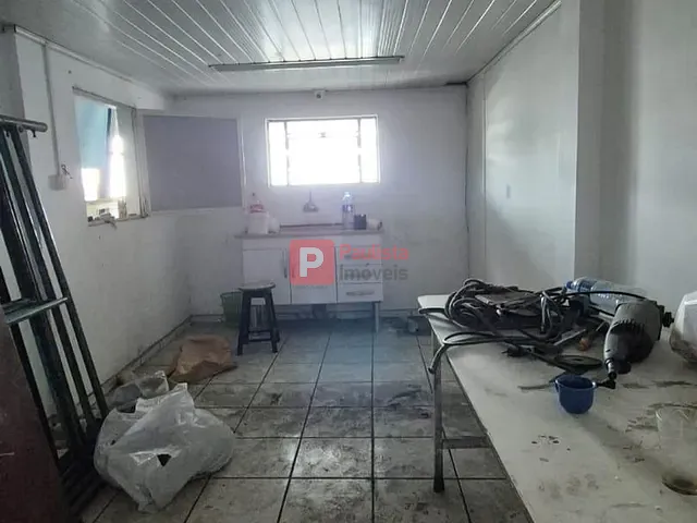 Galpão / Barracão com 140m², à venda, no bairro Campo Grande em São Paulo