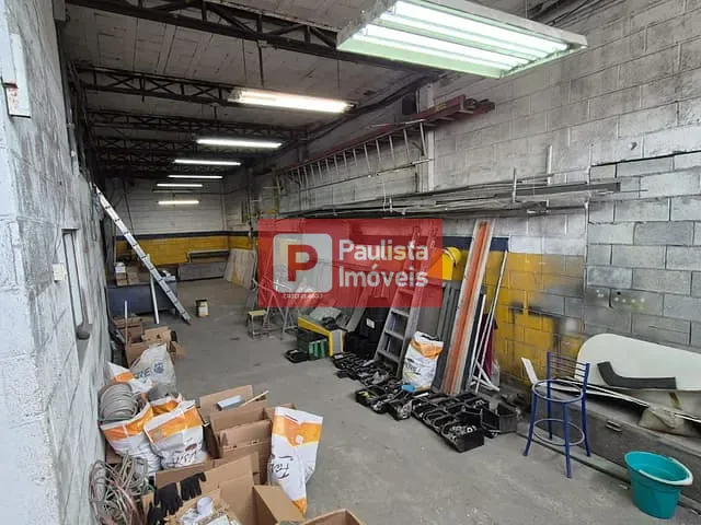 Galpão / Barracão com 140m², à venda, no bairro Campo Grande em São Paulo