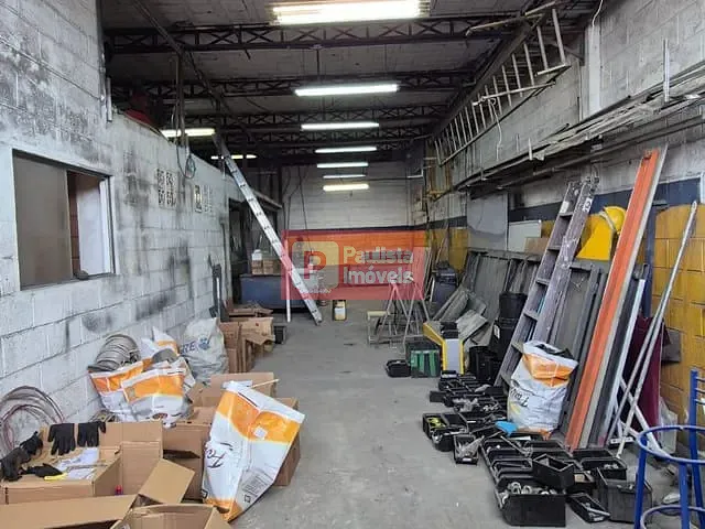 Galpão / Barracão com 140m², à venda, no bairro Campo Grande em São Paulo
