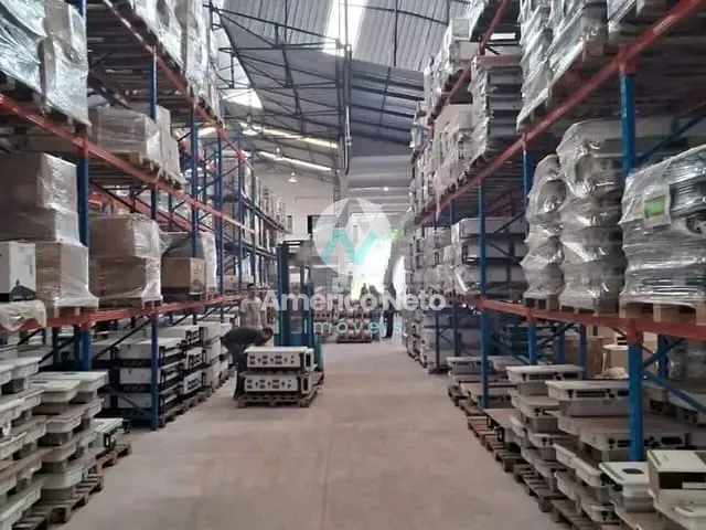 Galpão / Barracão com 1700m², para alugar, no bairro Campestre em Santo André