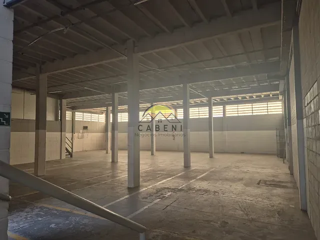 Galpão / Barracão com 1100m², para alugar, no bairro Paraíso (Polvilho) em Cajamar