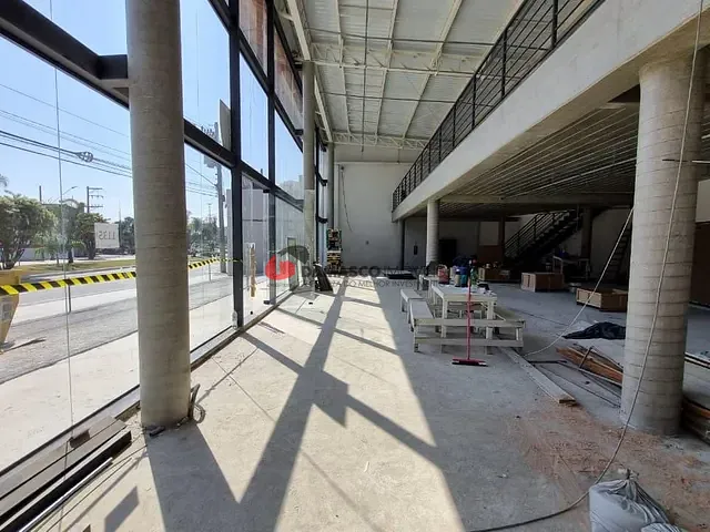 Galpão / Barracão com 450m², para alugar, no bairro Olímpico em São Caetano do Sul