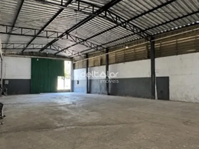 Galpão / Barracão com 240m², para alugar, no bairro Venda Nova em Belo Horizonte