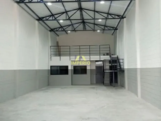 Galpão / Barracão com 237m², à venda ou para alugar, no bairro Residencial Vila Martins em Salto