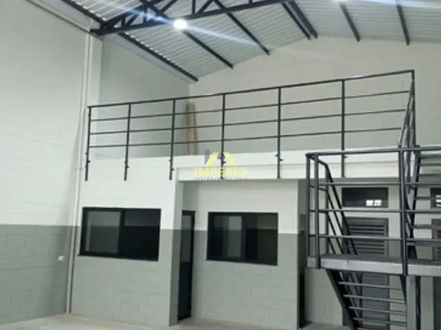 Galpão / Barracão com 237m², à venda ou para alugar, no bairro Residencial Vila Martins em Salto