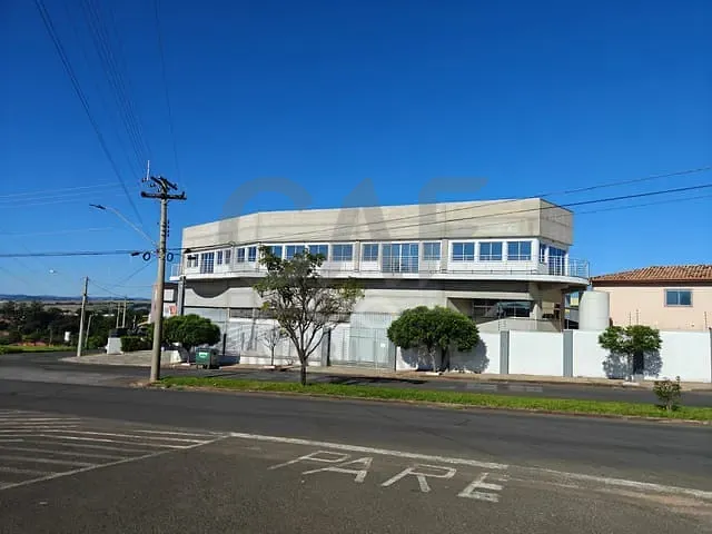 Galpão / Barracão com 933m², para alugar, no bairro Jardim Sylvio Rinaldi II em Jaguariúna